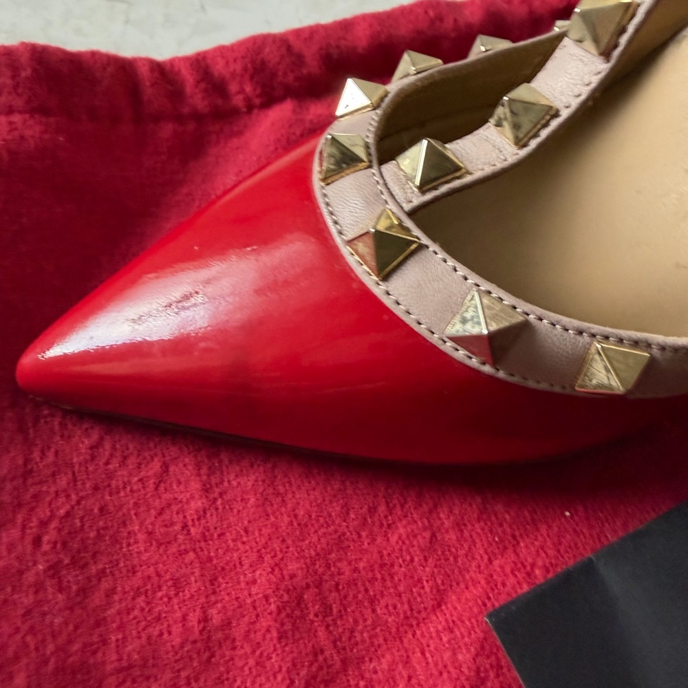 Valentino Garavani Red Patent Rockstud T-Strap Pumps with Nude Trim with bag - Picture 13 of 14
